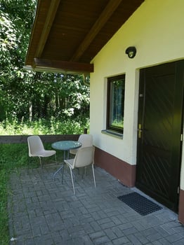 Terasse vor dem Haus