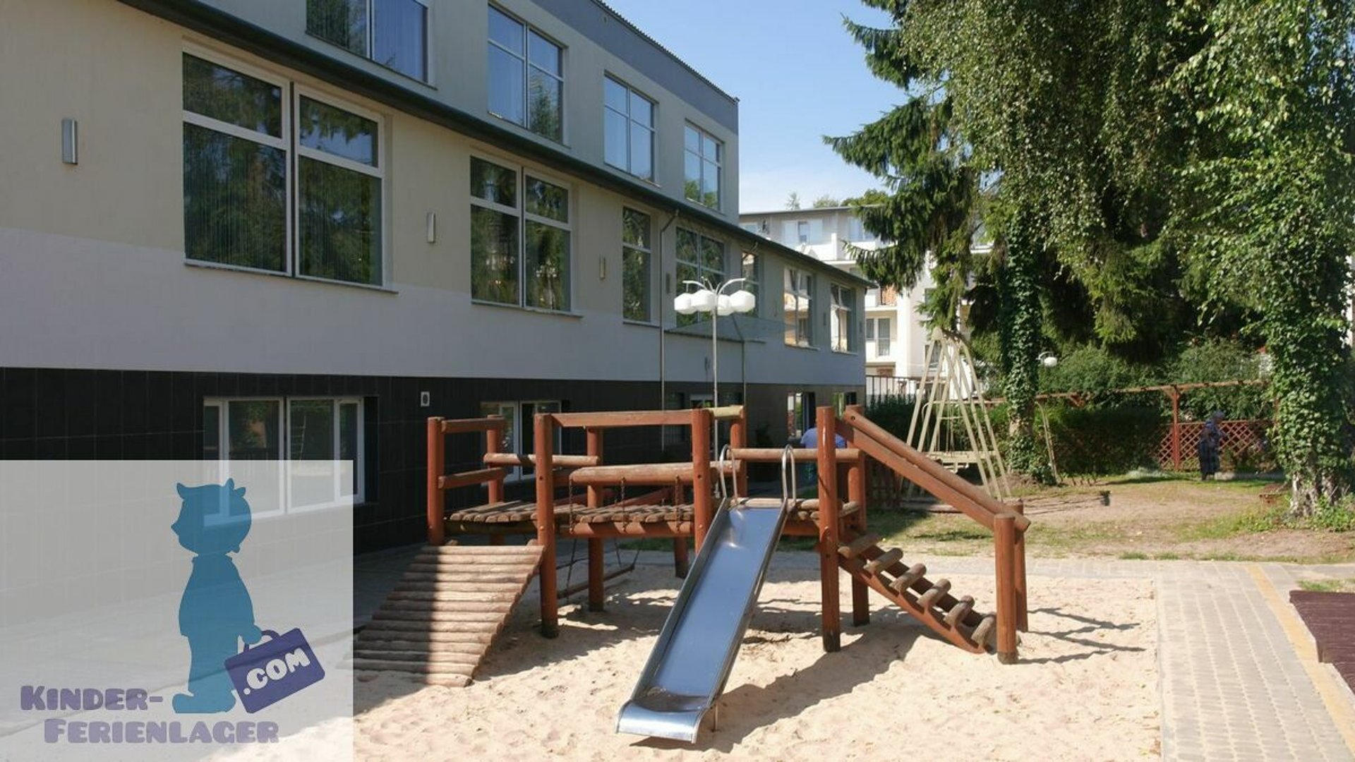 Spielplatz vor dem Restaurant - Swinemünde