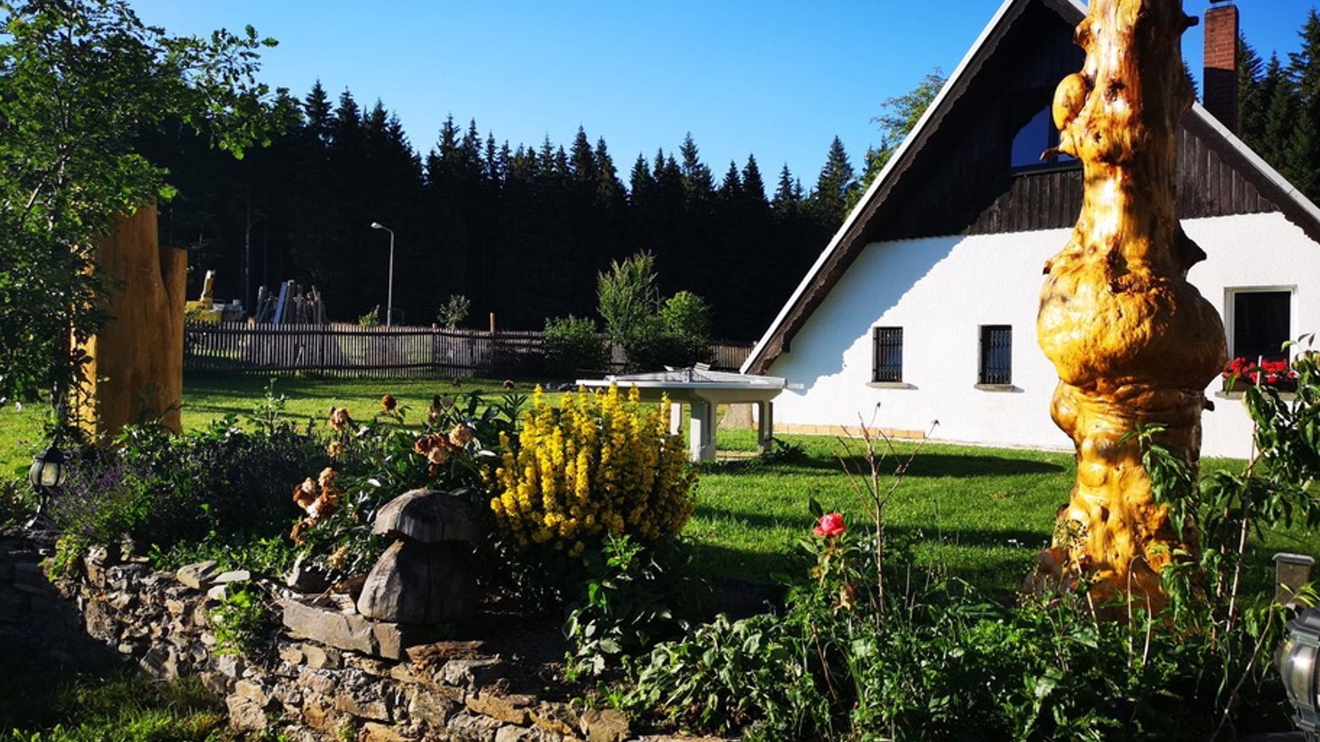 Gelände Feriencamp mit Finnhütte