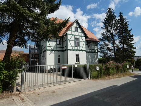 Frontansicht Schullandheim Tonndorf