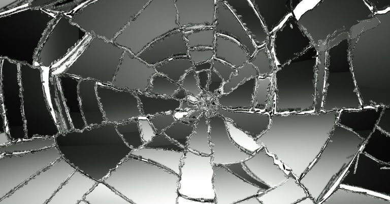 5 Easy Ways to Fix a Cracked Mirror