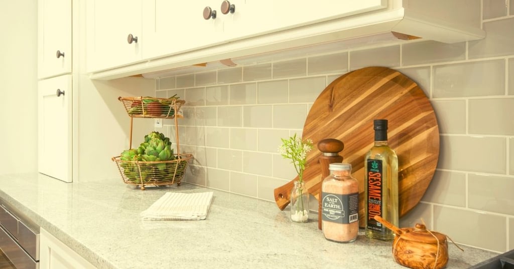 Countertops for white cabinets