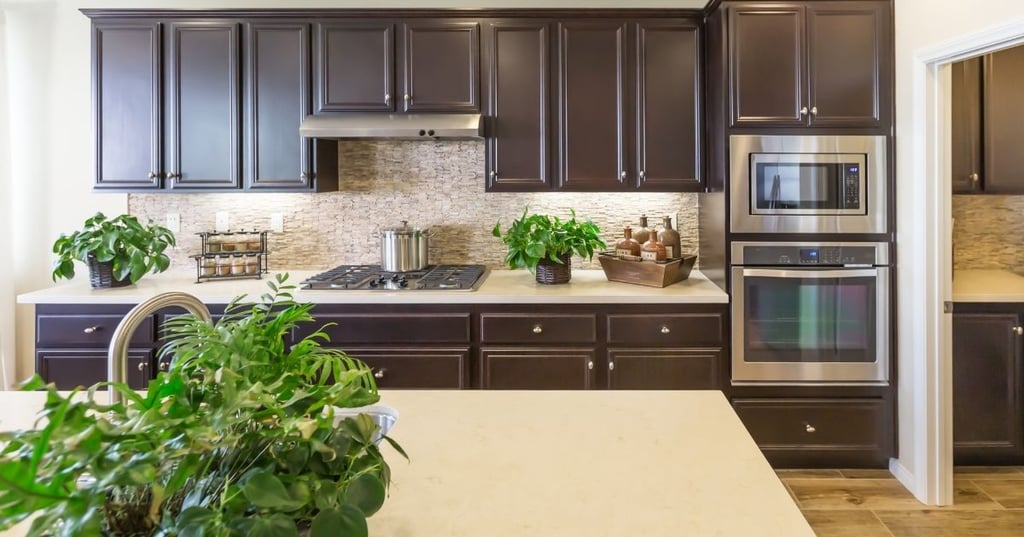 Comparing Quartz and Quartzite