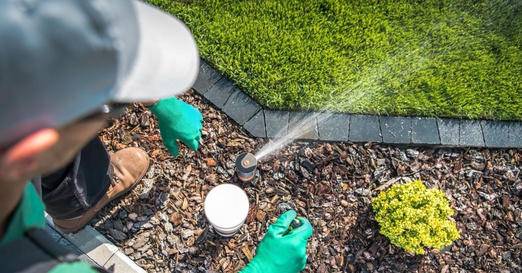 Should Your Kitchen and Dining Lights Match