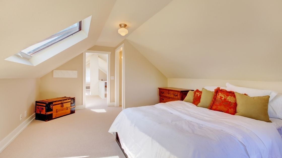 Attic Guestroom with Ensuite