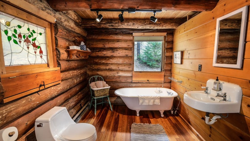 Let Your Personality Shine In Your Rustic Bathroom