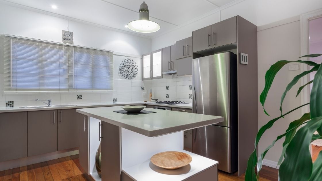 Small Kitchen Ideas (21 Small Bold Designs)