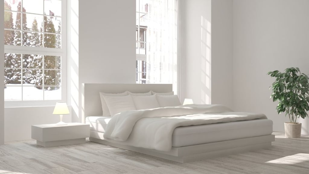 White Bedroom Decor