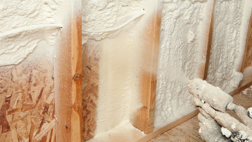 Spray Wall Insulation