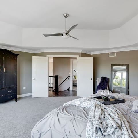 What is the point of a tray ceiling