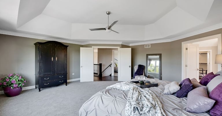 What is the point of a tray ceiling