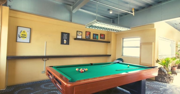 Man cave ideas for small spaces and tight budgets