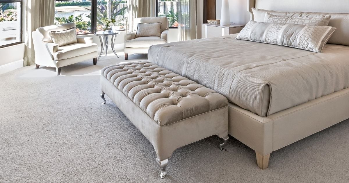 Choose the Right Storage Bench for Your Bedroom