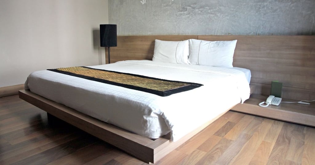 How to Pick the Perfect Wood for Your Wall Paneling Project