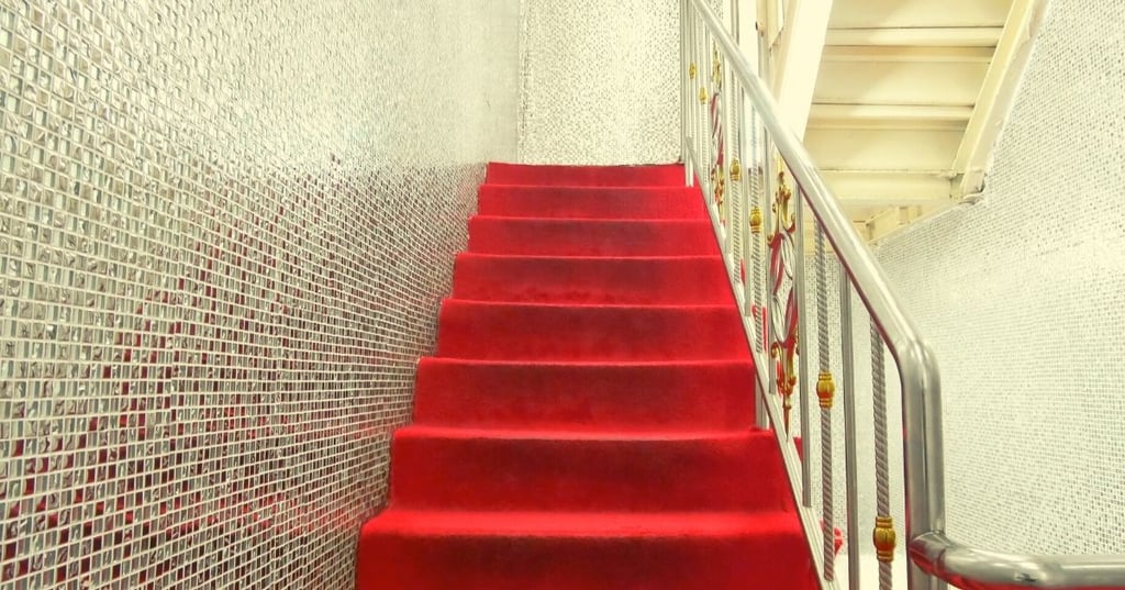 tips on cutting and attaching runners to stairs