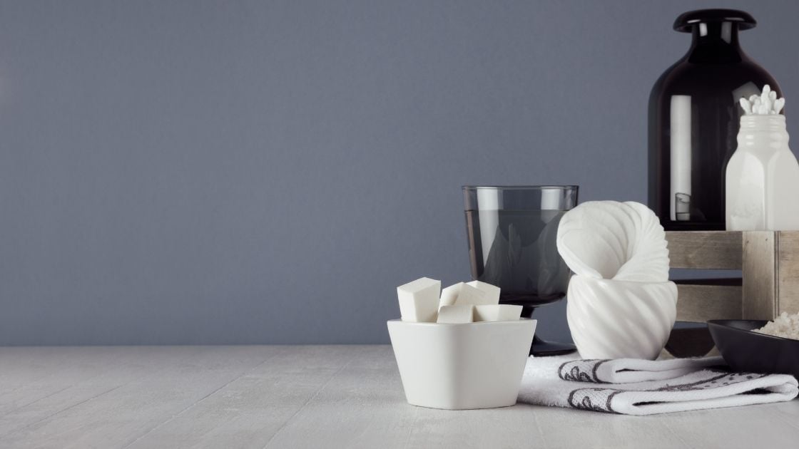 25 Gray Bathroom Ideas (Floors, Vanities, And Tubs)