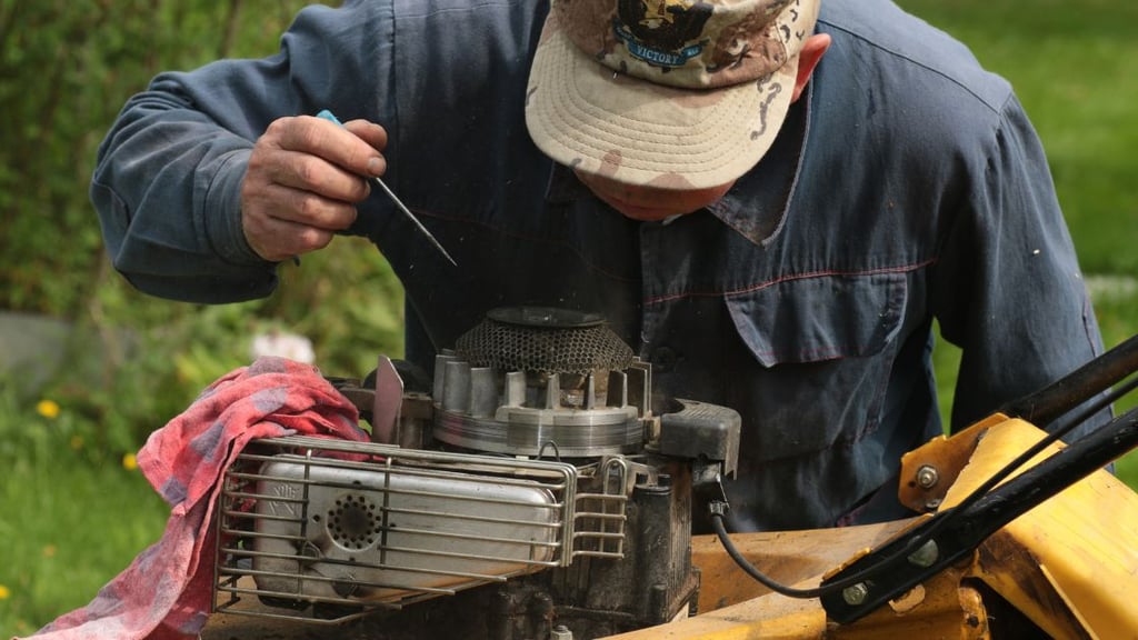 Lawn Equipment Maintenance