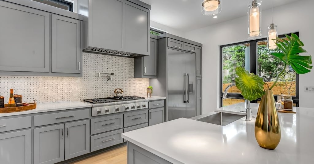 Give Your Thermofoil Cabinets a Longer Life With These Tips