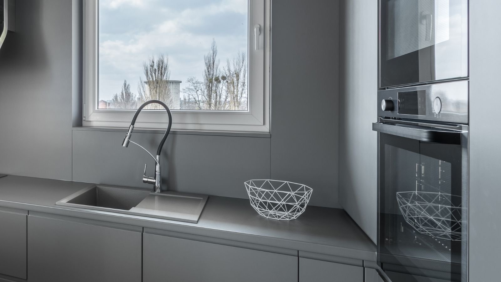 How GrayScale Kitchens are Making a Comeback
