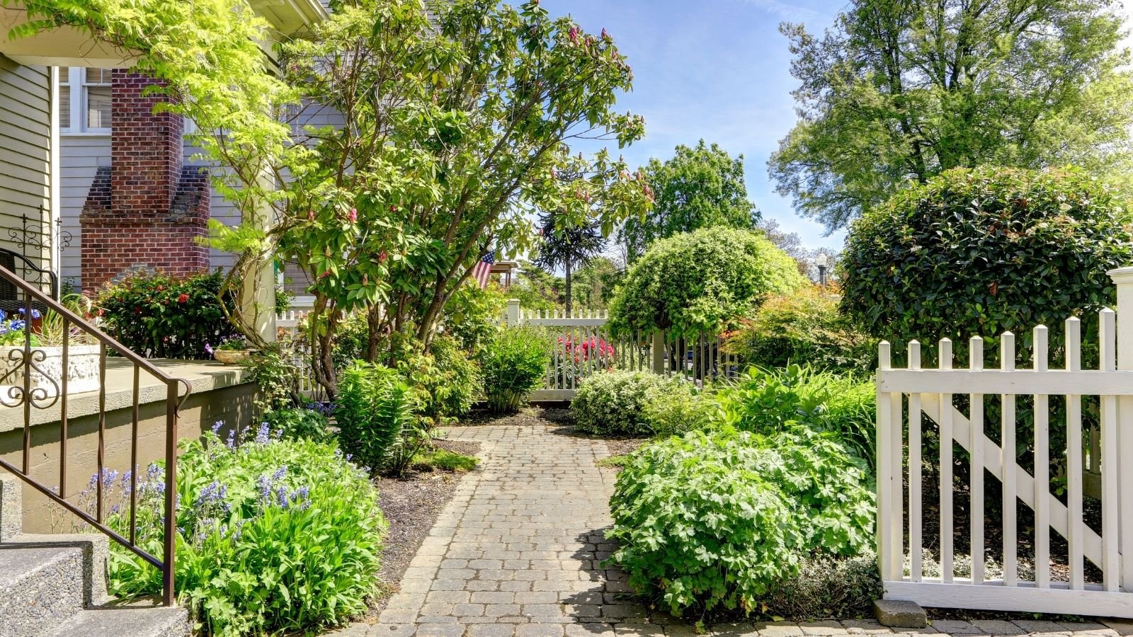 How can I make my front yard look excellent cheap?
