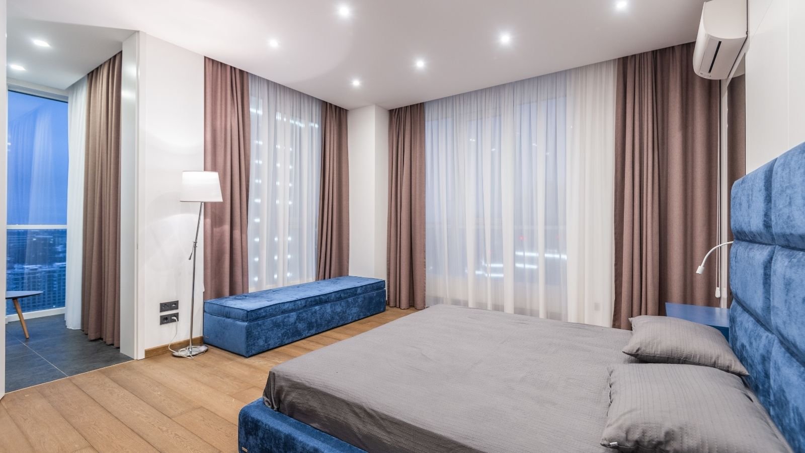 Bed facing the window good or bad?