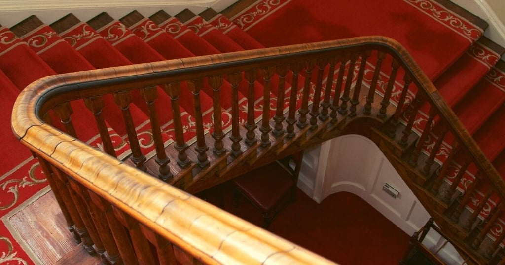 How to Choose the Perfect Carpet Runner for Your Stairs
