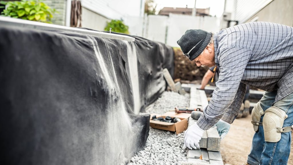 Proffesional Building a Retaining Wall