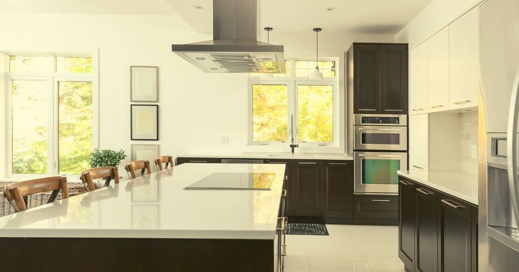 Tips for Getting That Gray and White Kitchen Look You Love