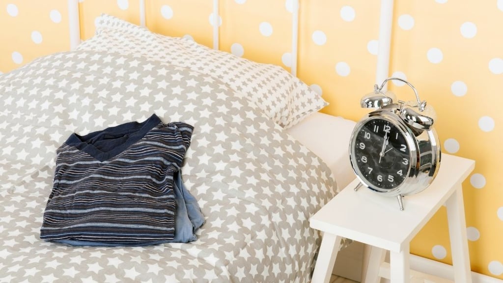 Yellow Bedroom Ideas