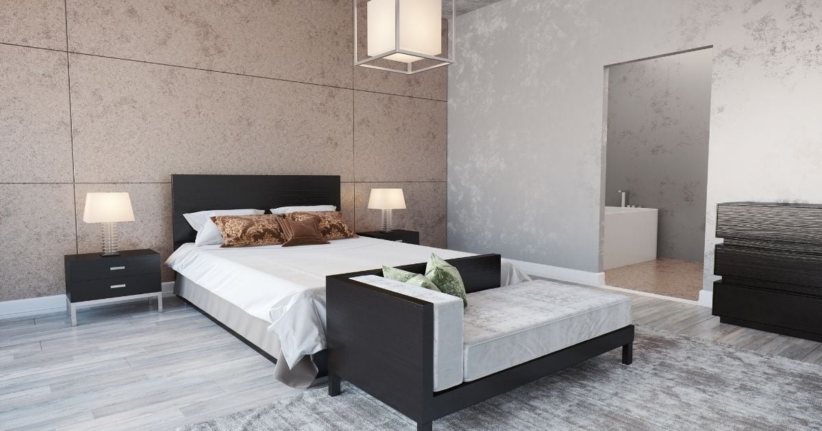 How to Use a Storage Bench to Organize Your Bedroom
