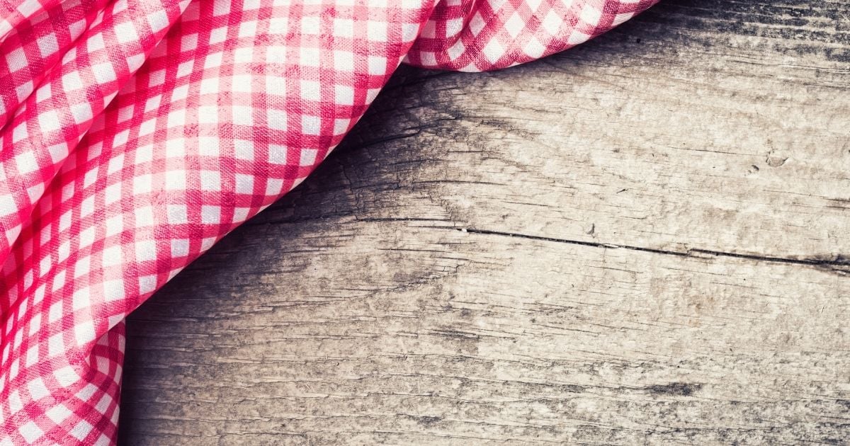 Do Tablecloths Still Have A Place In Modern Day society