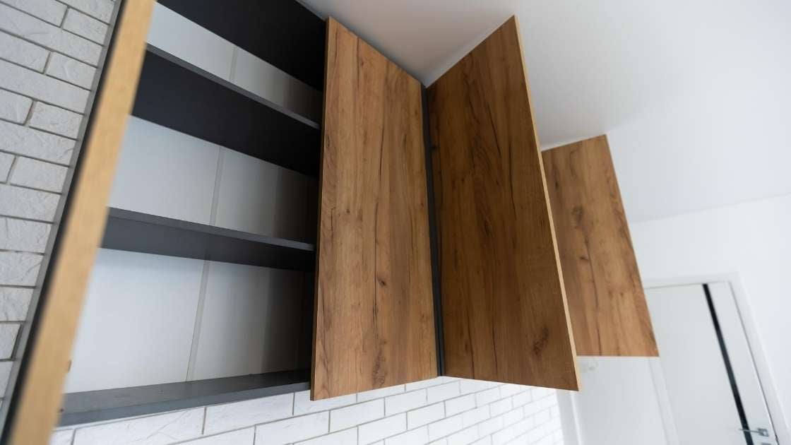 How Much Does Cabinet refcing Cost?