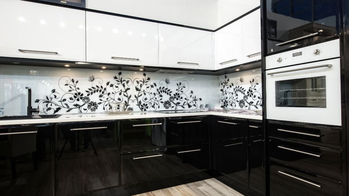Black and White Patterned Kitchen Backsplash