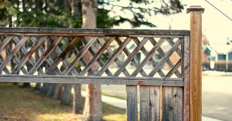 How long will a lattice fence last