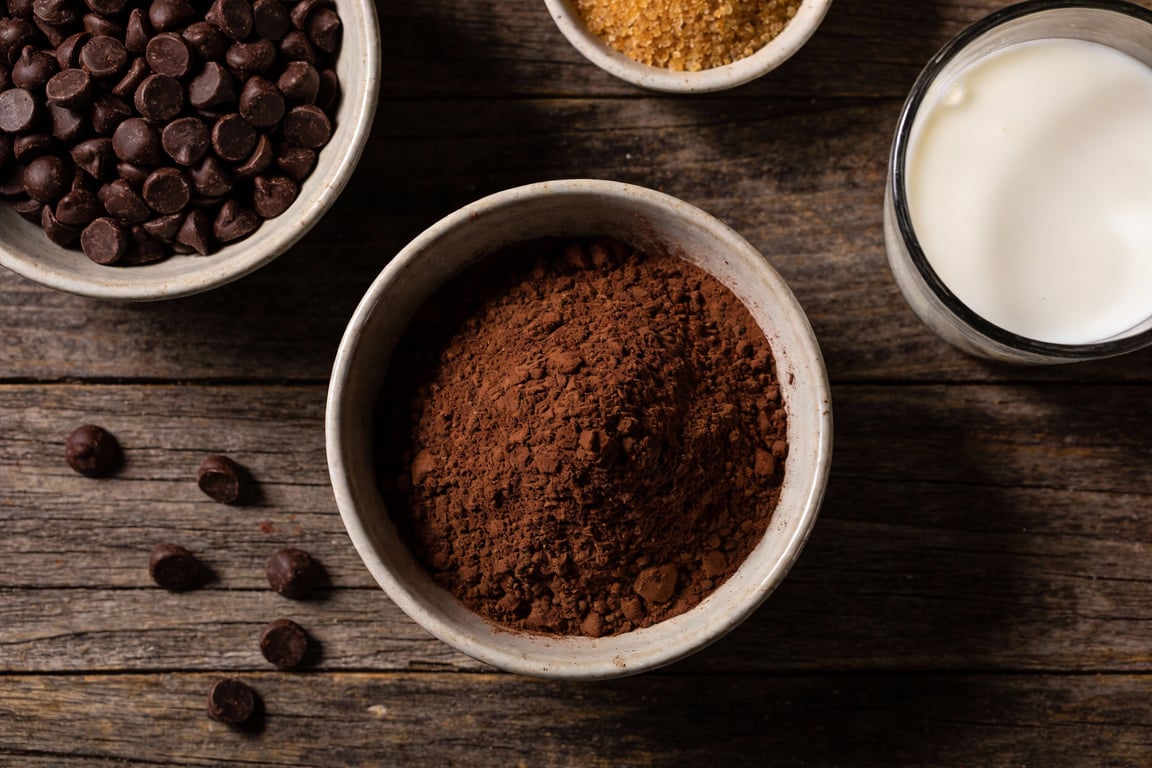 molten fudge cake sauce layer