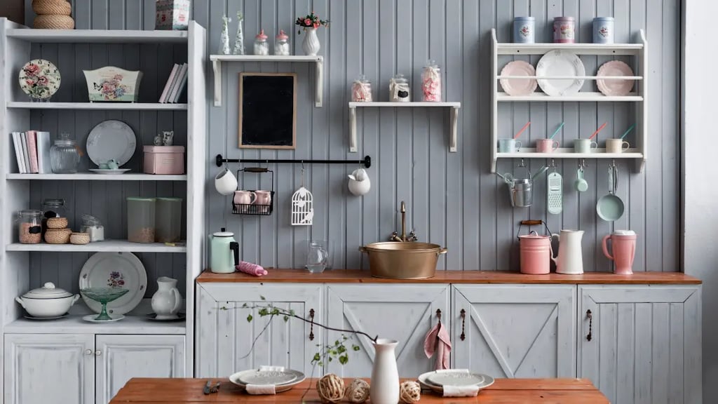 Organize your small kitchen cabinets