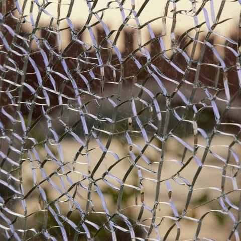 Can You Fix A Crack In A Mirror