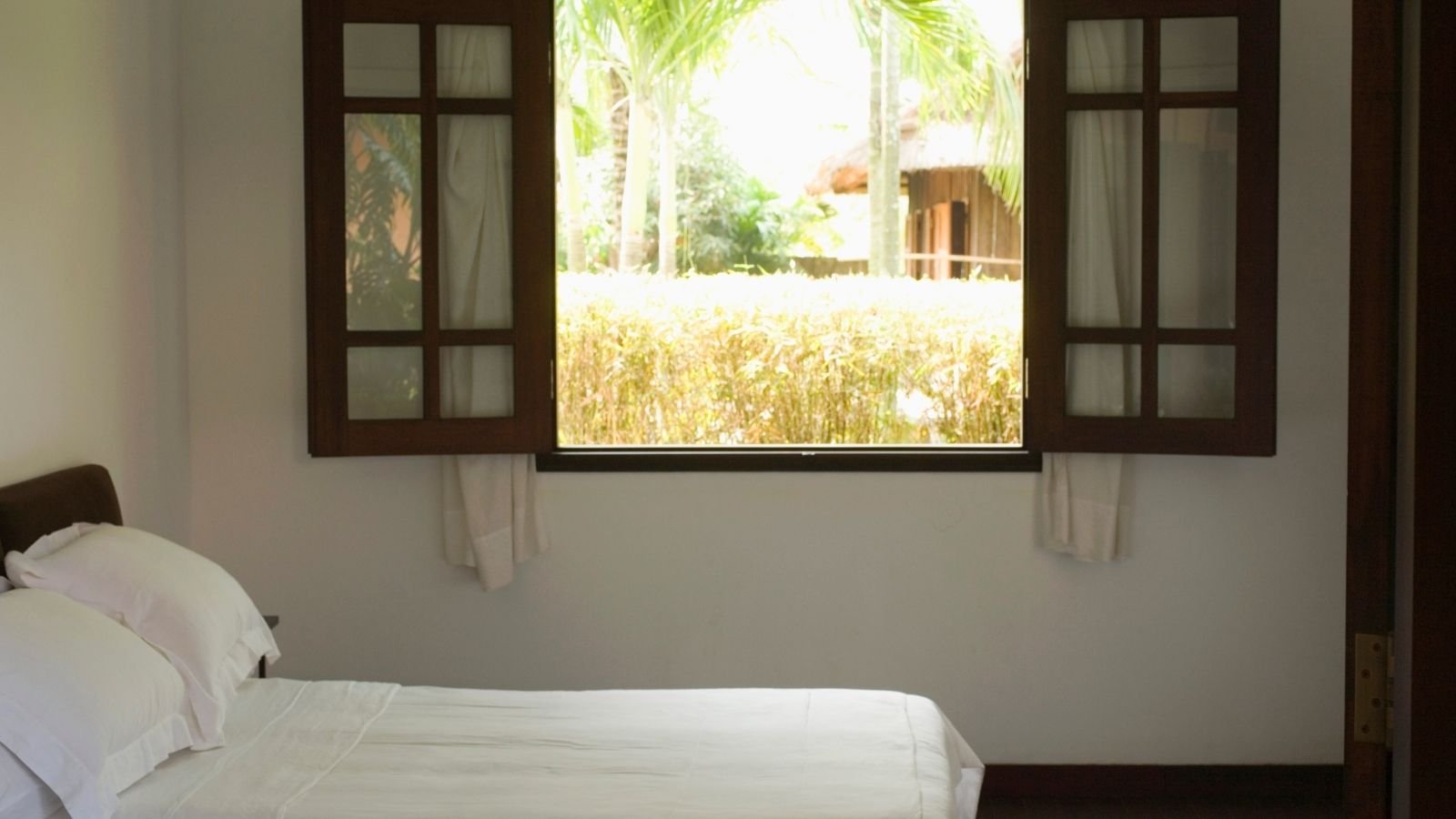 Wake Up to a View: Another Thing to Consider When Deciding Where to Put a Bed
