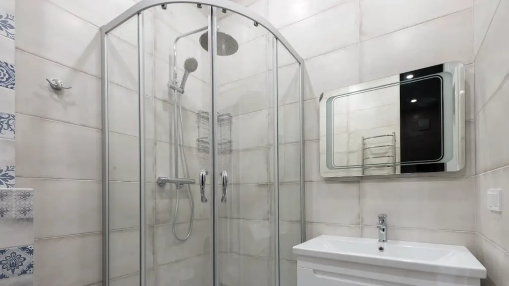 small bathroom shower