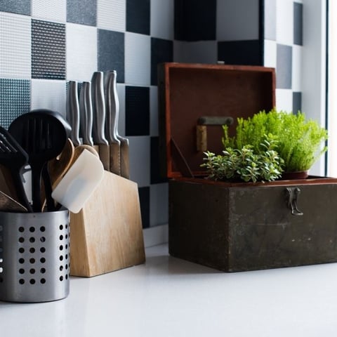 White Kitchen Countertop Black And White Backsplash