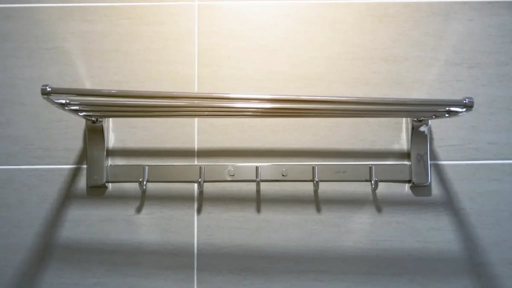 storage rack for towels