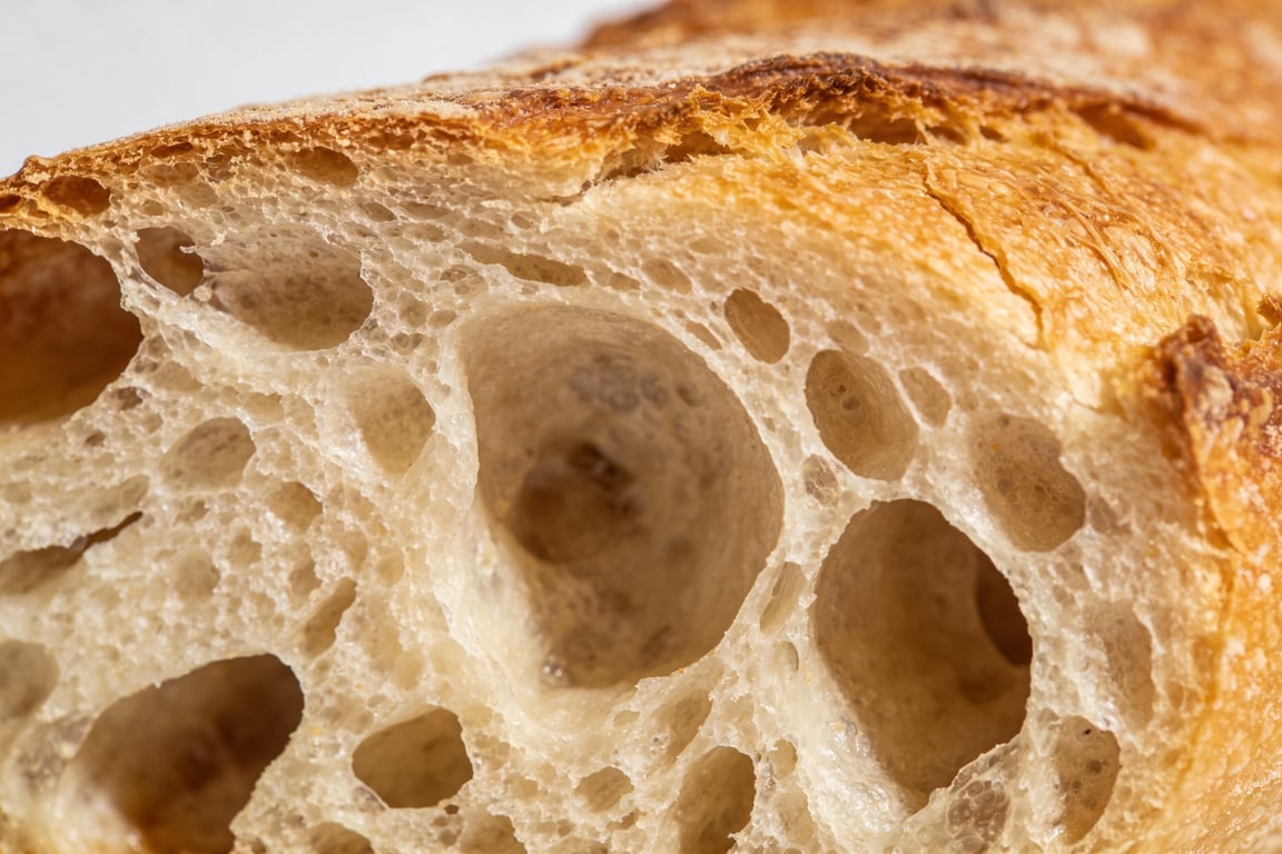 French bread fermentation techniques and high-hydration dough
