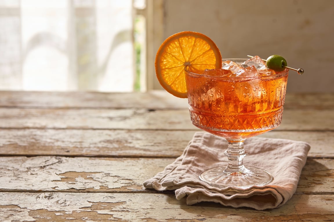 The Retro Aperol Spritz: A History of the Italian Classic