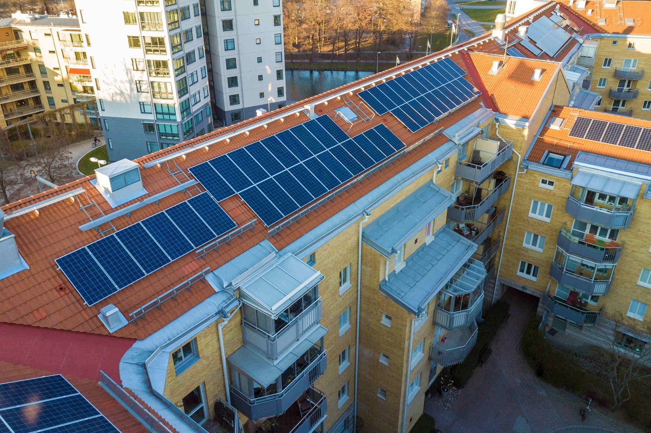 Fotovoltaika pro bytové domy od roku 2024 ještě snadněji