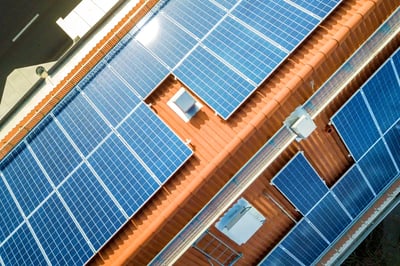 Solární panely na střechu: Objevte ideální umístění!, Woltair