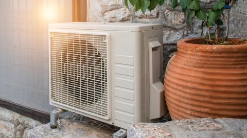 Raffrescamento con pompa di calore: una soluzione efficiente ed ecologica per l'estate