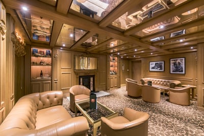 Bars & lounges