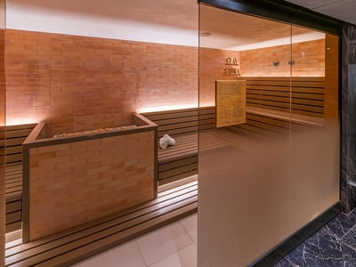 Pool & spa