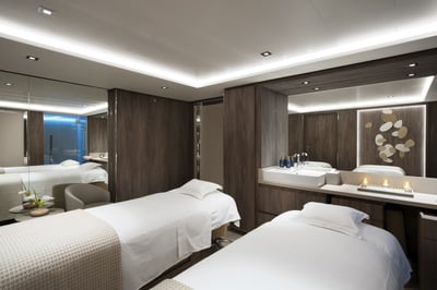 Pool & spa