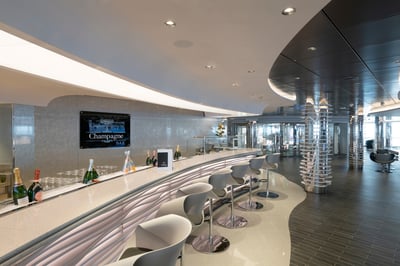 Bars & lounges